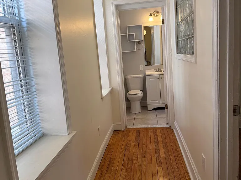 922 S 49th St #-1 — Photo 18