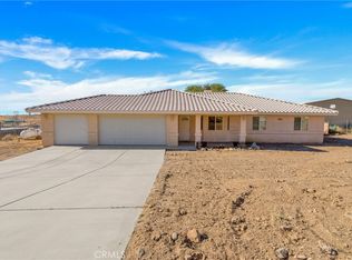 22246 Skyline Dr, Apple Valley, CA 92308