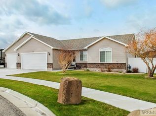 5170 E Barton Ln, Ammon, ID 83406