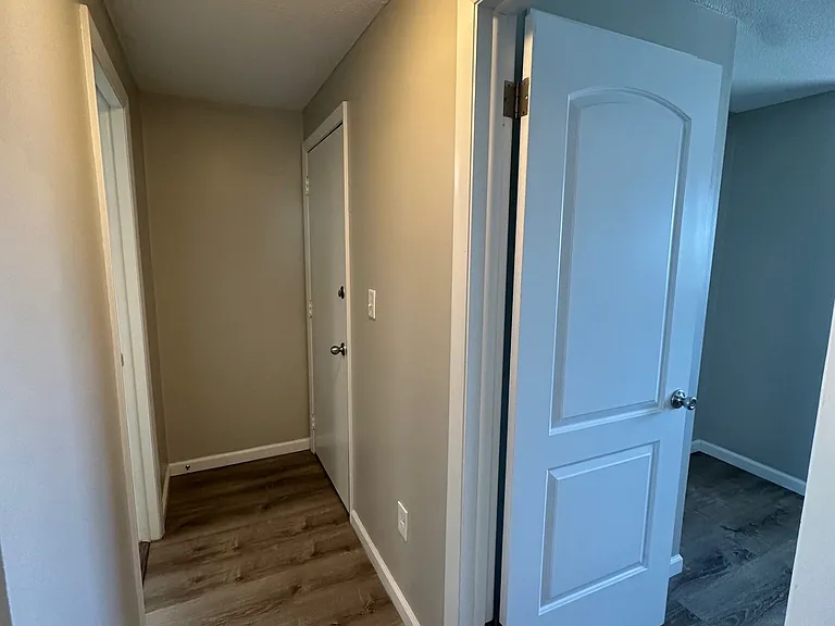 Fairfield Apartments — Photo 17