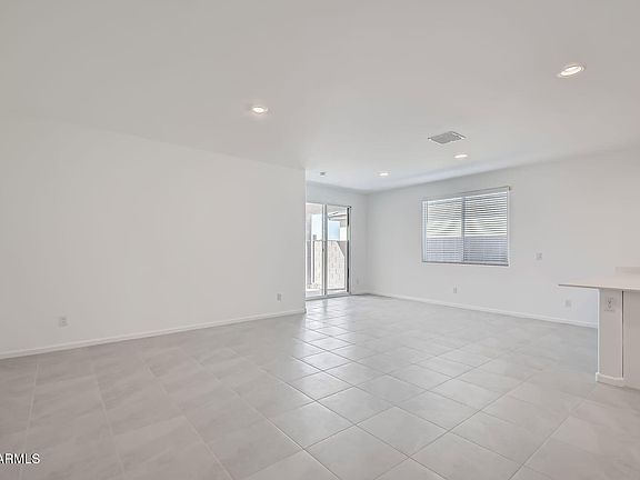 4th image of 15585 W WILLIAMS Street