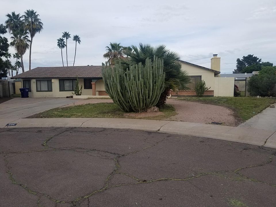 1st image of 234 E Fordham Cir