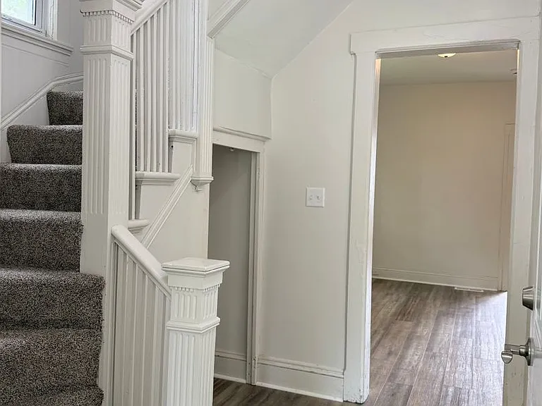 1200 Sheldon St — Photo 4