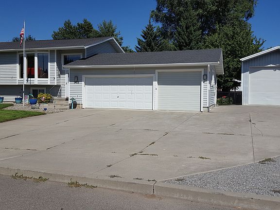 House garage and shop