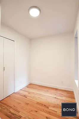 Rented by Bond New York | media 19