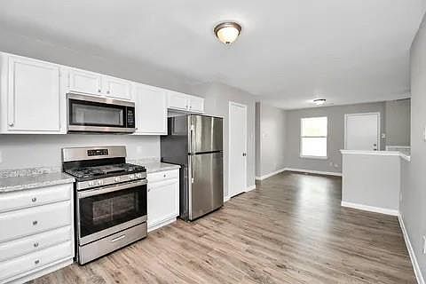3rd image of 8106 Claiborne St
