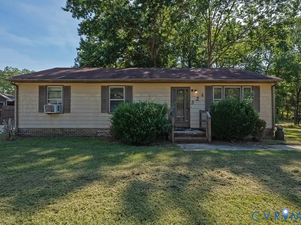 324 Lakewood Dr, Petersburg, VA 23805
