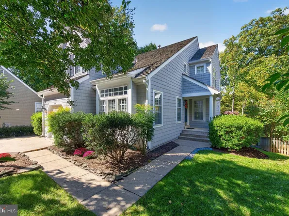 1264 Lamplighter Way, Reston, VA 20194