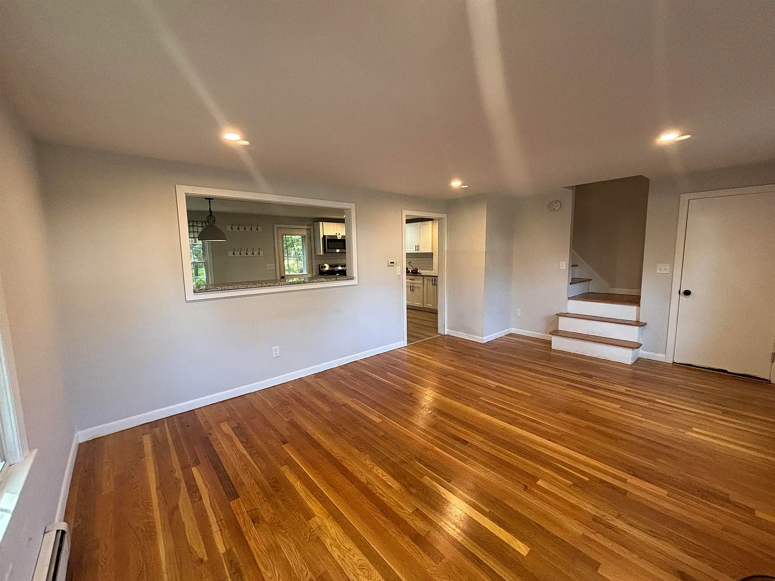 3 bed, 1.0 bath, 1666 sqft, $3,300 — Photo 1