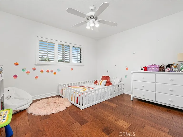 22241 Dardenne St — Photo 30