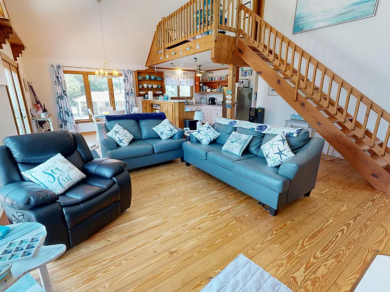 701 Teakwood Ln — Photo 8