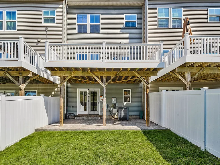 10711 Hinton Way — Photo 43