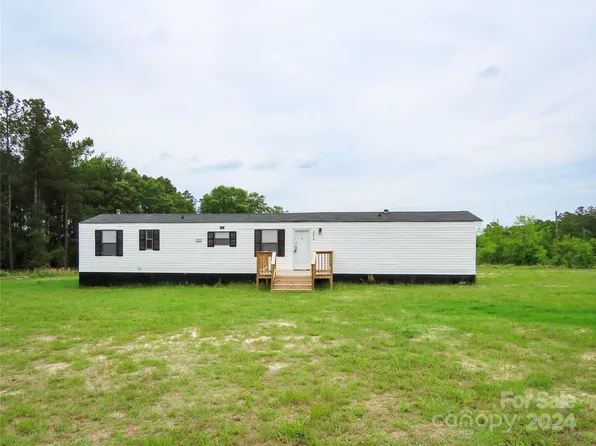 2974 Stephens Rd, Bethune, SC 29009
