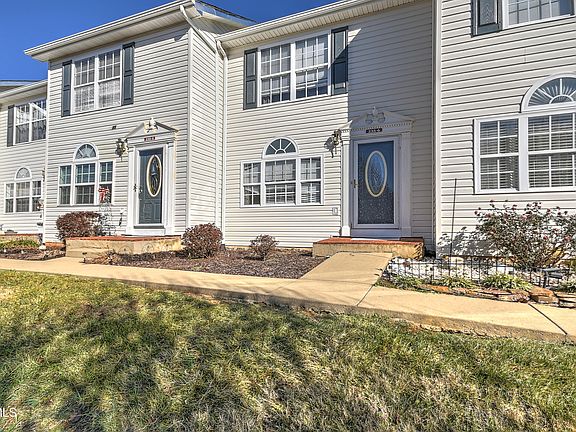 5th image of 235 Amanda Ln