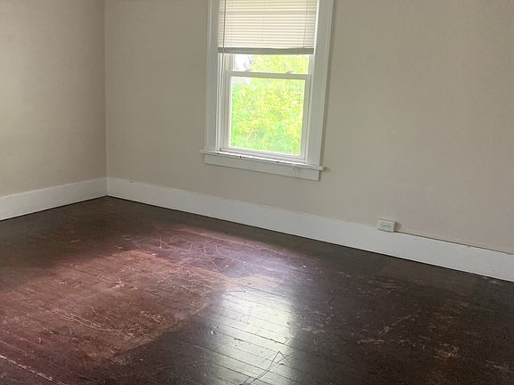 5th image of 141 Altgeld St