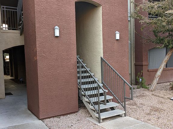 5th image of 5401 E VAN BUREN Street #2038