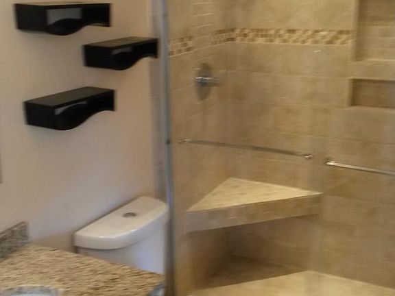 3rd image of 985 Charlela Ln APT 210