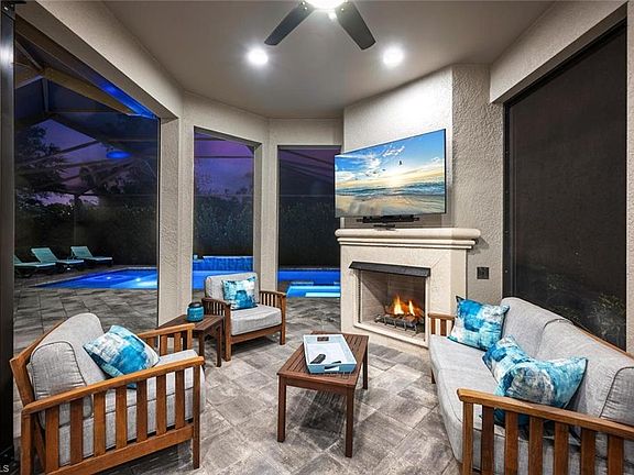 5th image of 9622 Campanile CIR