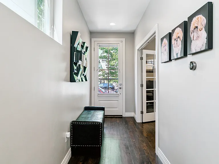 2428 N Clarkson St — Photo 3