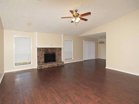 3rd image of 3285 Trotters Walk Cir