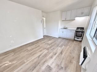 11130 Victory Blvd APT 8, North Hollywood, CA 91606