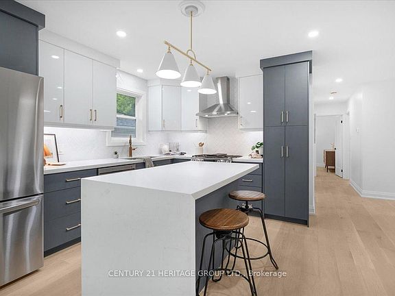 4th image of 15 Mellenby St