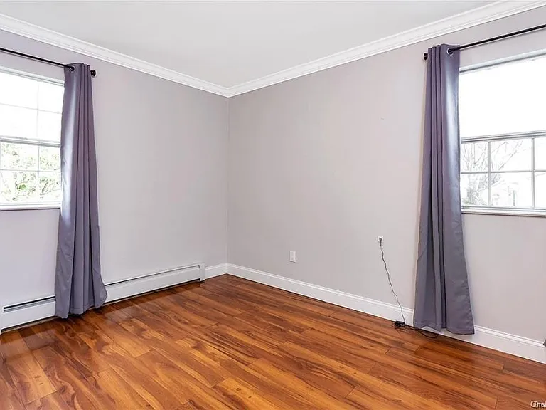 2185 Sultana Dr — Photo 19