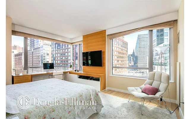 Rented by Douglas Elliman | media 47