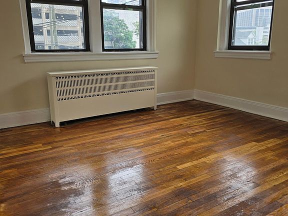 5th image of 5 Greenridge Ave #B2