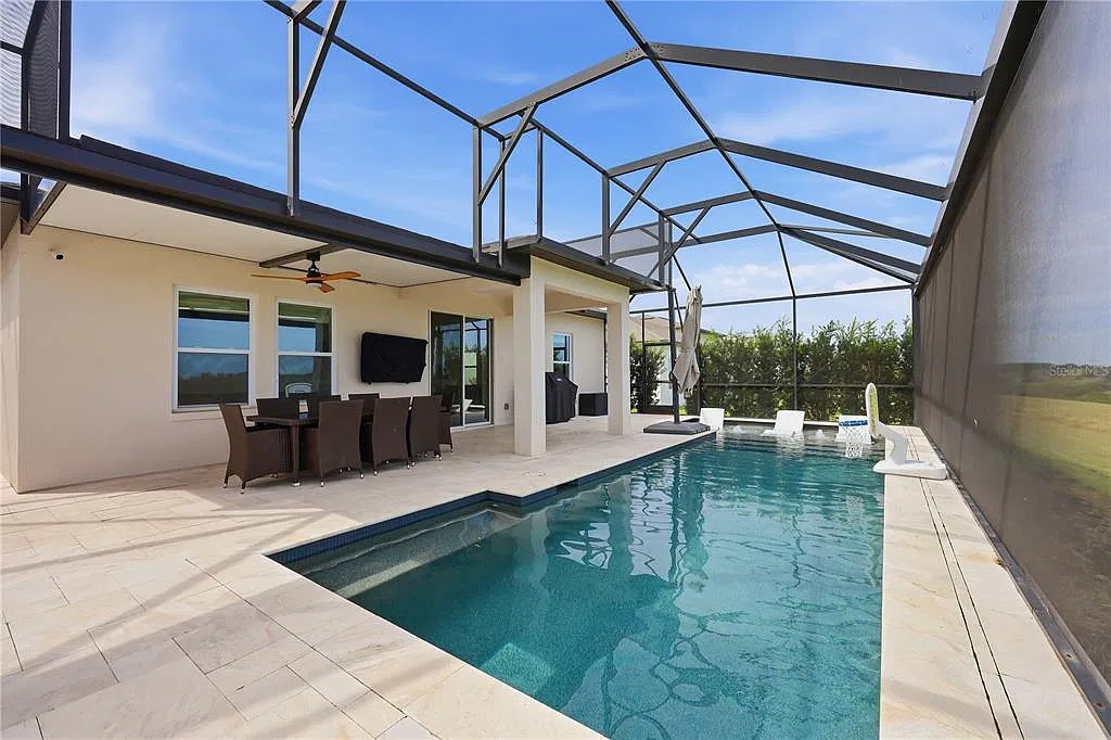 4 bed, 2.0 bath, 1845 sqft, $3,500 — Photo 4
