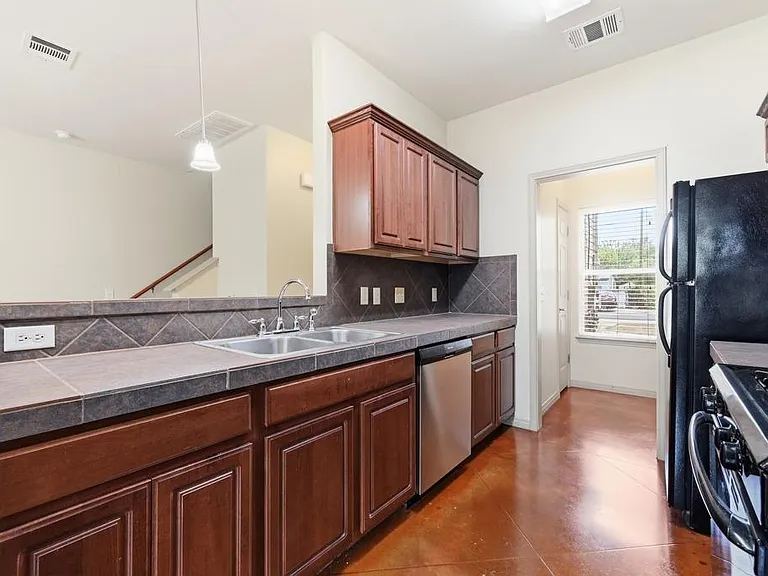 6015 Ponca St #A — Photo 14