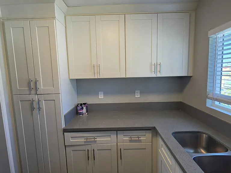 731 Owen Dr #E — Photo 4