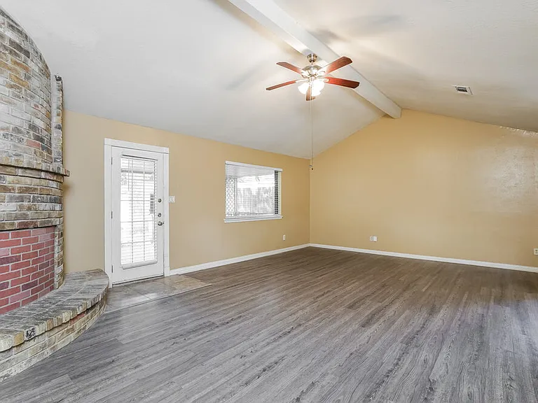 23331 Bayleaf Dr — Photo 4