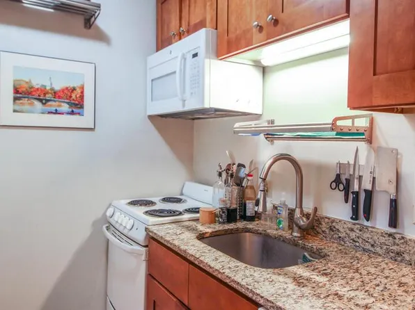 171 Erie St #A, Cambridge, MA 02139