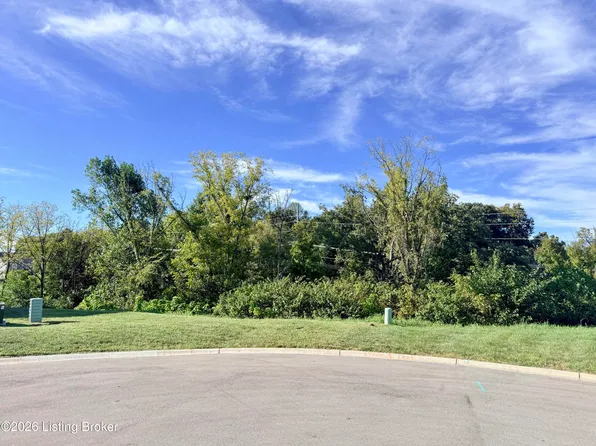 6311 Larkgrove Dr, Louisville, KY 40229