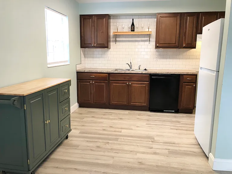 415 W Easy St — Photo 5