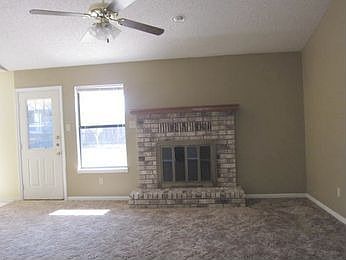 3rd image of 1822 Sundown Dr