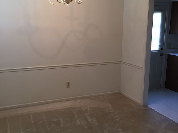 Dining room off kitchen