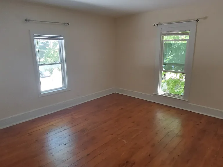 201 W Madison Ave #3 — Photo 10