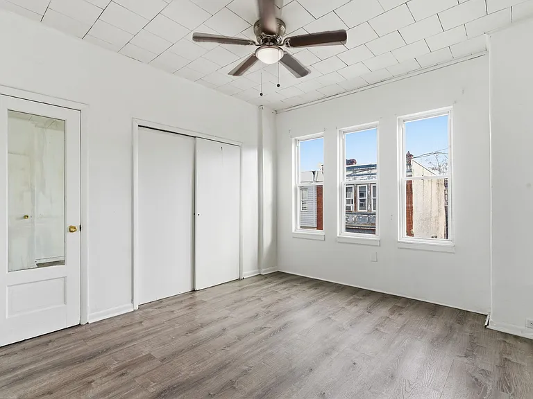 4120 N Darien St — Photo 17