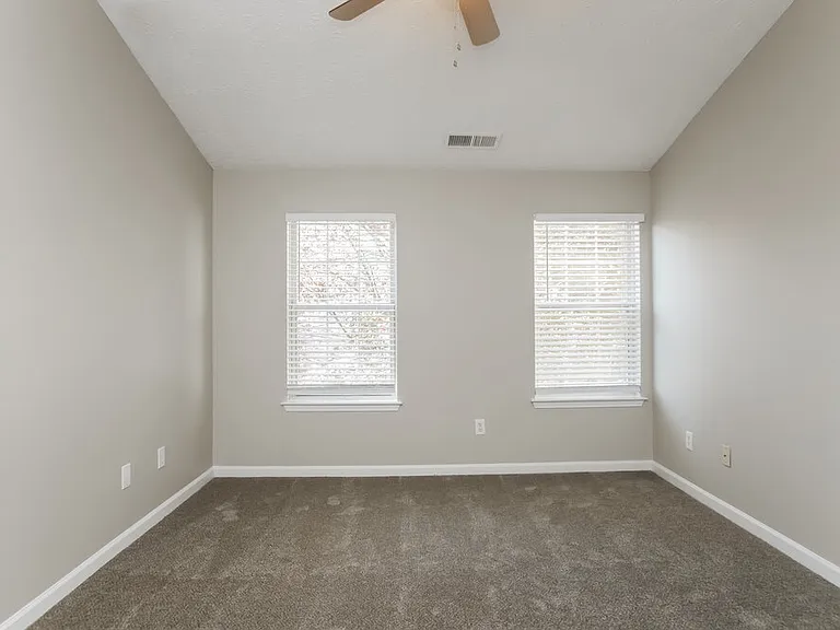 7205 Bridgeport Ct — Photo 8