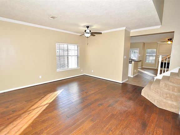 5th image of 3614 Scenic Valley Dr