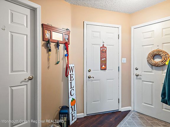 4th image of 3304 Pepperbush Court