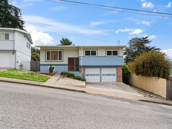 1004 Zamora Dr, Pacifica, CA 94044