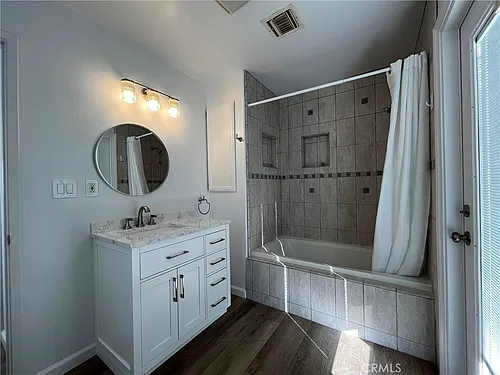 18708 Keswick St #18708 Photo 1