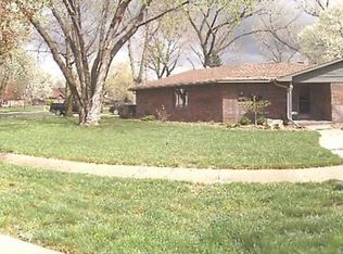 4 Beechwood Ln, Hutchinson, KS 67502