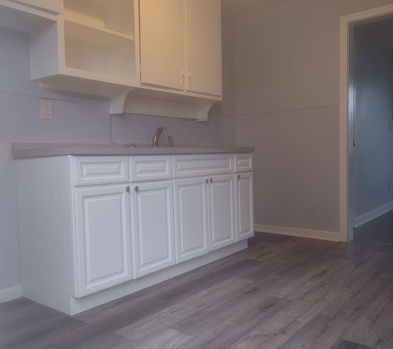 1st image of 29-35 Cobb St #33
