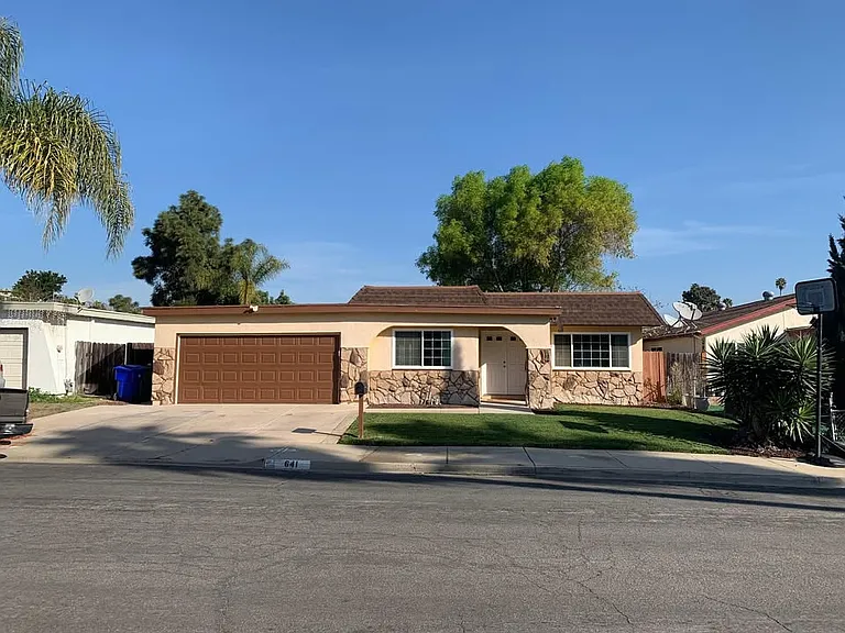641 Adobe Cir — Photo 13