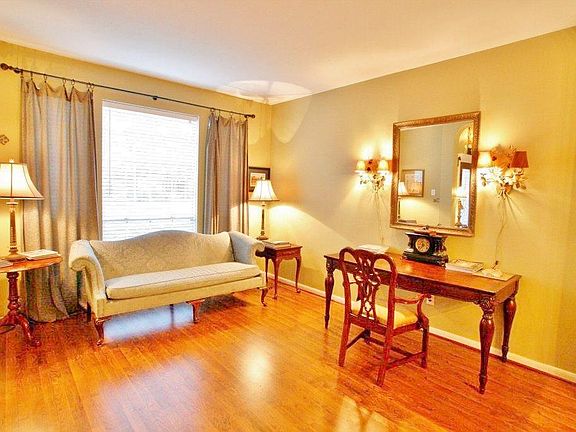 Custom Paint in Living Room