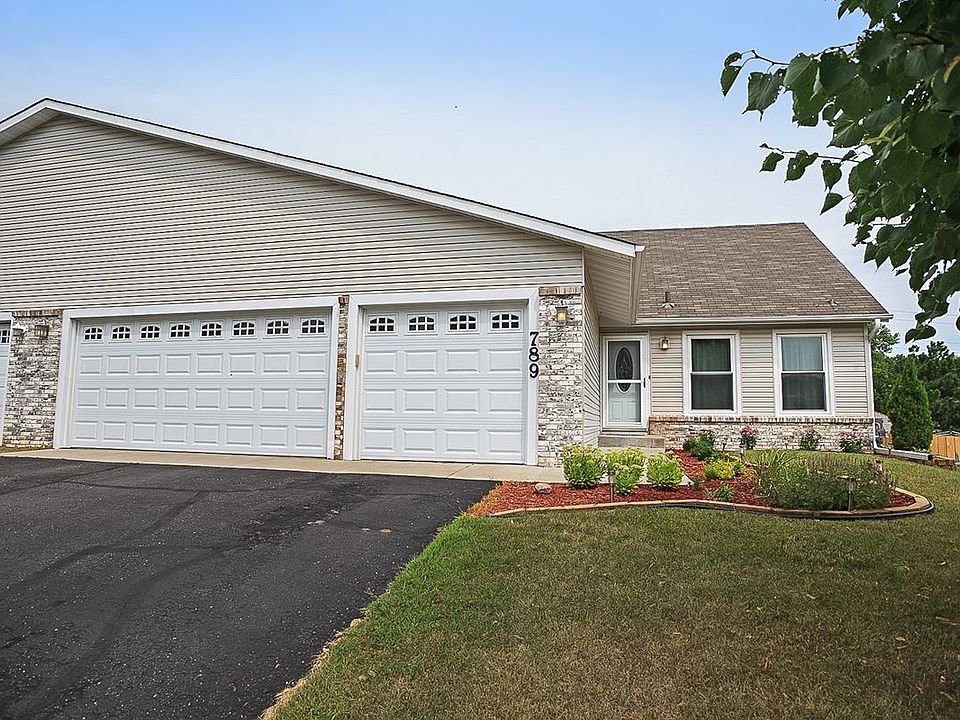 1st image of 789 Cougar Dr